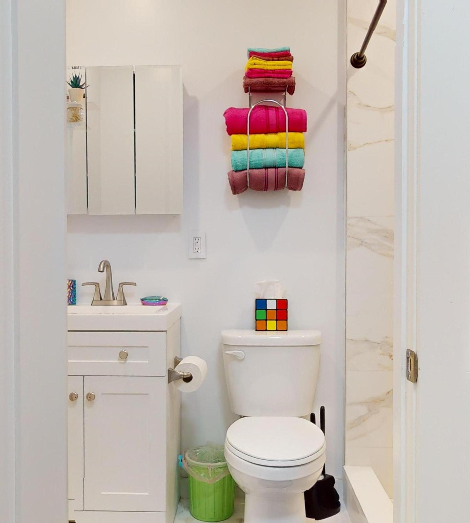 Funky & Colorful Urban Getaway, 20 Minutes To Nyc Appartement Hoboken Buitenkant foto